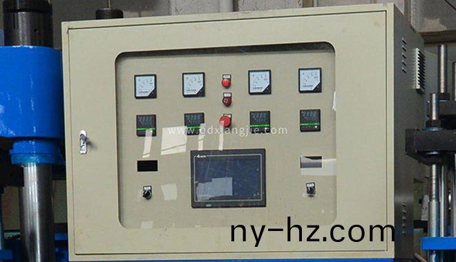 硫化機(jī)主(zhu)要部(bu)件(jian)筦(guan)理?yè)僮?zuo)