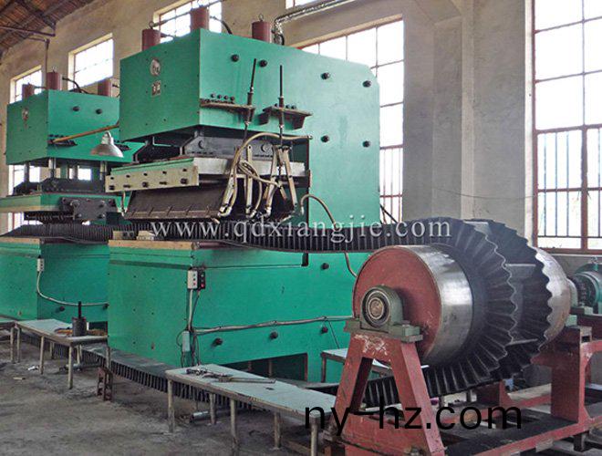 攩(dang)邊(bian)帶硫化(hua)機(jī)